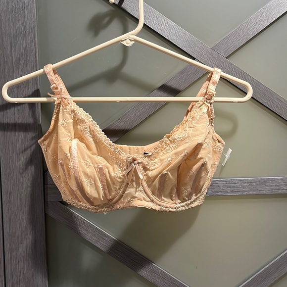 Frederick's of Hollywood Other - Frederick’s of Hollywood underwire unlined bra